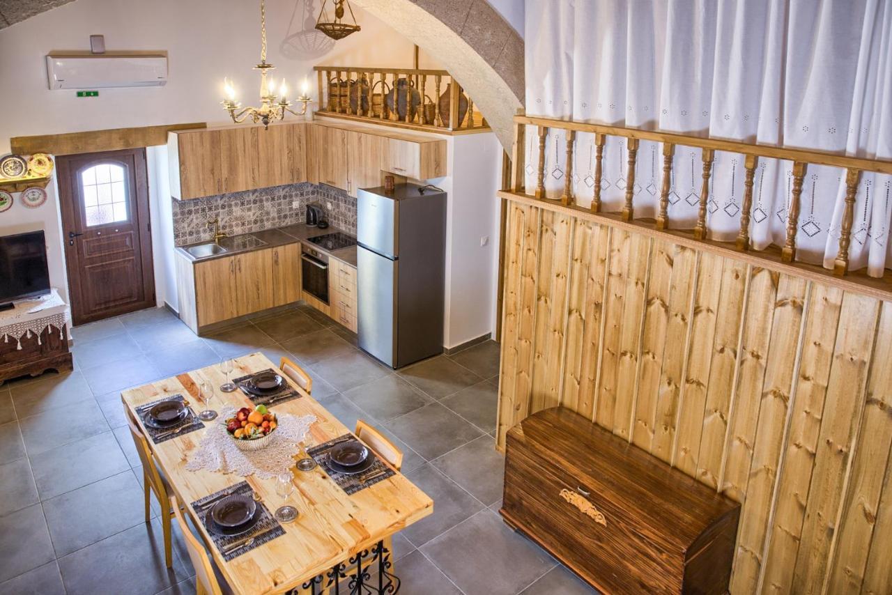 Stone Arch Villa Malona Village Exteriör bild